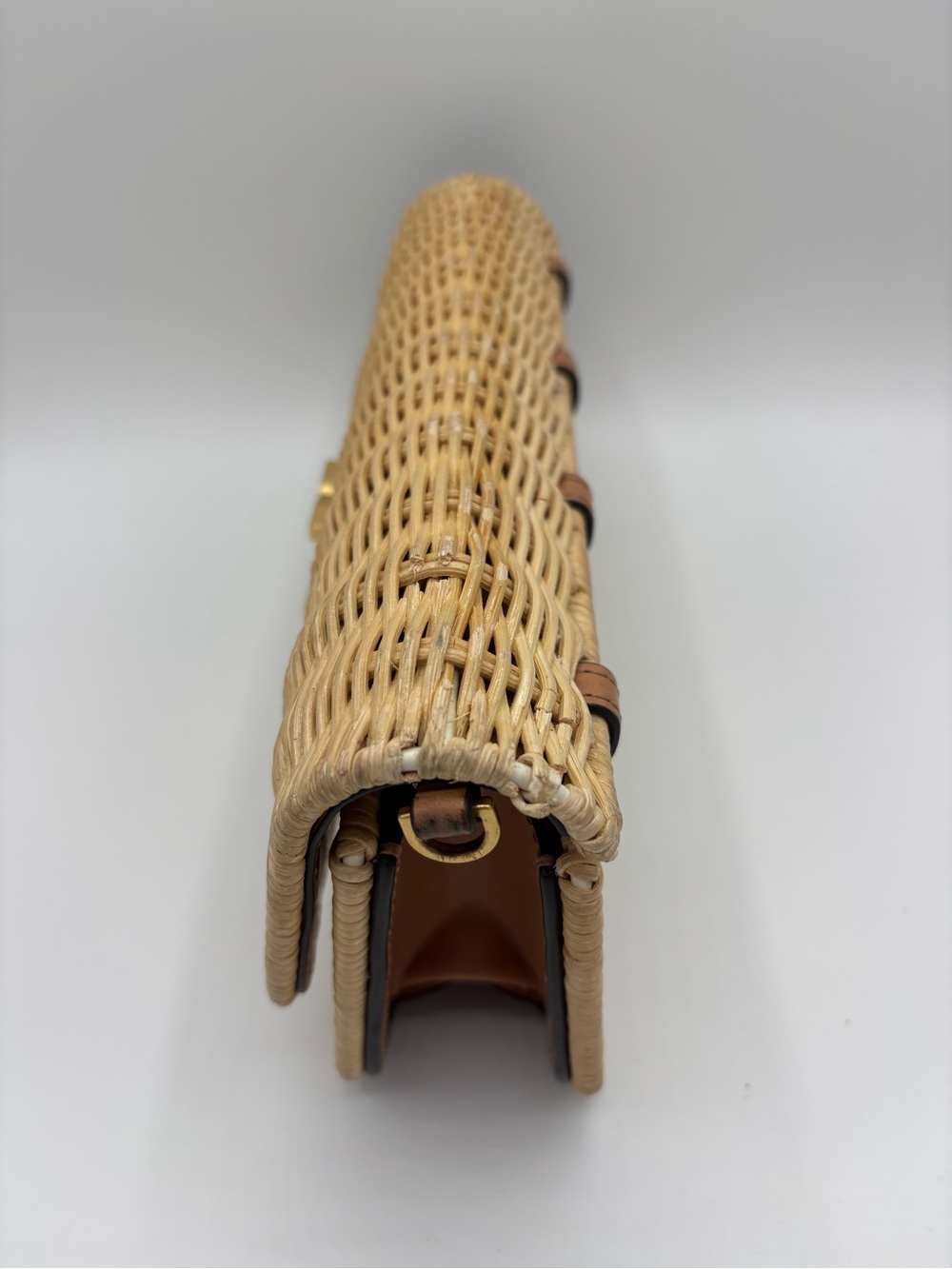 Tory Burch Woven Rattan Clutch with Gold Logo - Picture 4 of 9